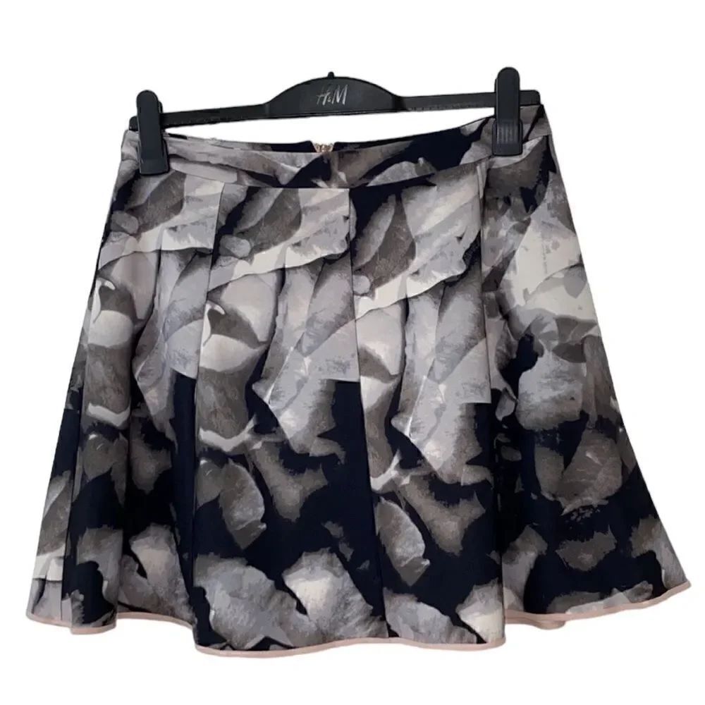 Women's Floral Print Mini Swing Skirt by
Mossimo(Size 10)